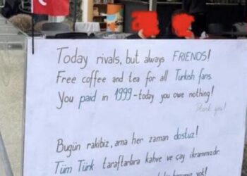 Kafe falas për tifozët turq, restoranti në Prishtinë me gjest simbolik: Borxhin e keni larë në 1999