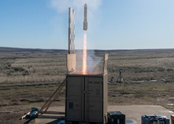 SHBA teston lëshuesin e fshehtë të raketave “GRIZZLY”, i projektuar për luftën moderne