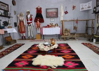 Pse të rinjtë e Kosovës po rikthehen tek tradita kulturore