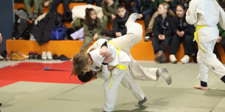 Si xhudoja kosovare po ndryshon sportin dhe shpresën