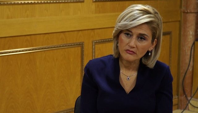 Kusari-Lila që “godet” qytetarët me TVSH dhe akcizë të naftës, shpenzon 50 mijë euro në pije e kafe .