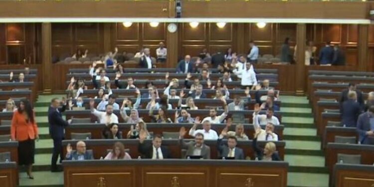 PDK braktis seancën e Kuvendit