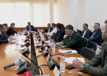 “Propozim i fortë: AAK – Pensionet e veteranëve të barazohen me pagën minimale”