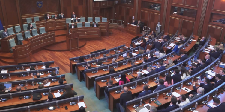 “Seanca për presidentin nis pa opozitën – në sallë vetëm VV”