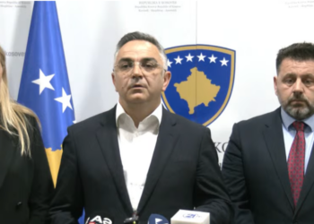 AAK refuzon procesin për presidentin, Tahiri: “Nuk bëhemi pjesë e shkatërrimit të rendit kushtetues”