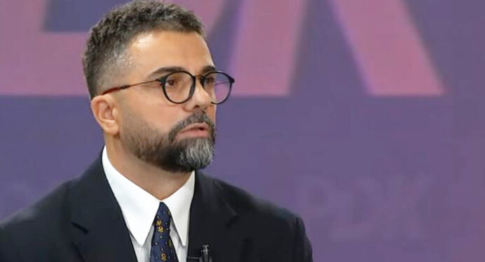 “Behrami ‘godet’ Albin Kurti: Për një natë e ktheu Parlamentin në Kuvend Popullor!”