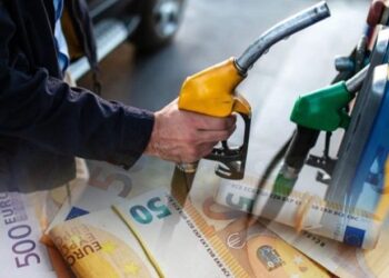 Pushteti kundërshton kërkesën e opozitës për uljen e akcizës dhe heqjen TVSH-së për naftën