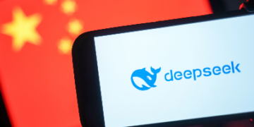 DeepSeek prezanton modelin V4 me kapacitet rekord, sfidon gjigantët amerikanë të AI