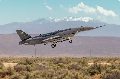 SHBA teston dronin luftarak gjysmë autonom: Hapi i ri drejt luftës pa pilot