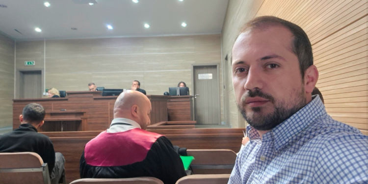 Pas dënimit me 1 vit e 6 muaj burg, Egzon Azemi me akuza ndaj gjyqtarëve: i lidh me Serbinë