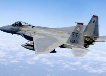 Rrëzohet avion luftarak amerikan në Iran, dy pilotë të zhdukur