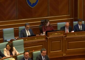 Seanca për presidentin: VV e vetme në sallë, opozita mungon sërish!”