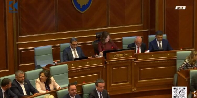 Seanca për presidentin: VV e vetme në sallë, opozita mungon sërish!”