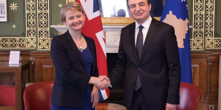 Kurti në Londër, takon Yvette Cooper: Britania partner strategjik për Kosovën