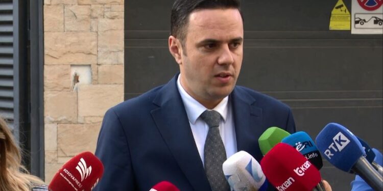 Dështojnë bisedimet: Kurti dhe Abdixhiku pa marrëveshje