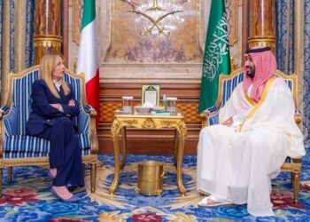 Meloni në Gjirin Persik: marrëveshje për gazin dhe sigurinë mes krizës në Hormuz