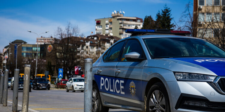 Rrenë për aksident në Prishtinë, policia e zbulon përmes kamerave