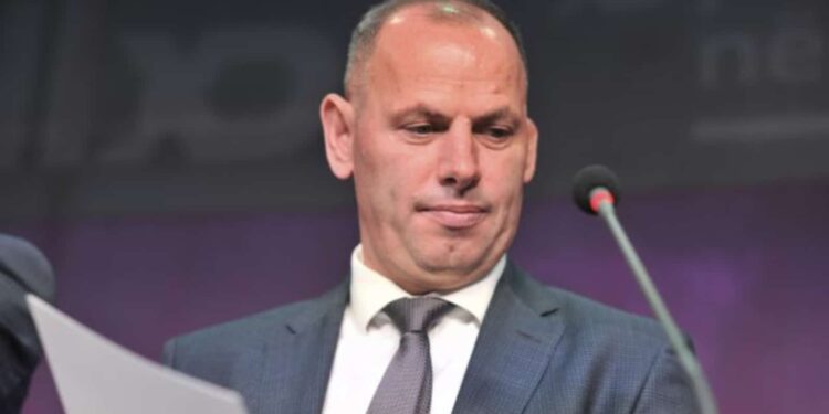 Lladrovci: Hapni krah o trima o dilni zot situatës!.