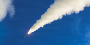 Marina amerikane kërkon rritje drastike të raketave Tomahawk pas luftës me Iranin
