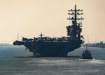 SHBA dërgon aeroplanmbajtëse në Lindjen e Mesme, priten ditë vendimtare