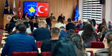 Ambasadori Turk në UHZ Pejë, fokus në thellimin e bashkëpunimit akademik dhe ndërkombëtar