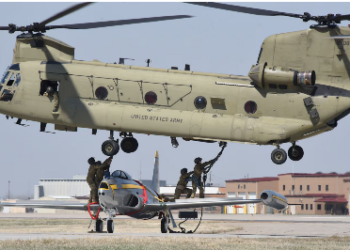 Helikopteri Chinook bën histori: ulje autonome pa pilot në kontroll