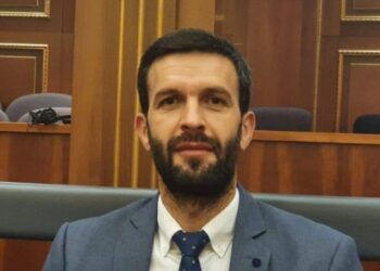 Rrahmani: Kurti s’guxon ta sulmojë Osmanin, po ruan qetësinë për të mos humbur votues.