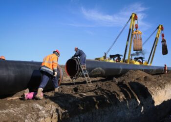 Vuçiq: U gjet eksploziv pranë tubacionit të gazit në kufi me Hungarinë, opozita hedh dyshime