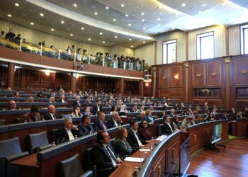 Kuvendi miraton në parim sigurimin e detyrueshëm shëndetësor, opozita kërkon sqarime