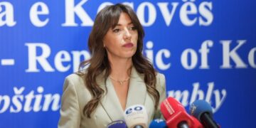 “Pa marrëveshje për presidentin, LVV vazhdon ‘maskaradën’ – Haxhiu mbledh deputetët”