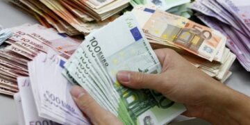 “Aksion në Ferizaj – tre të ndaluar për korrupsion dhe falsifikim!”