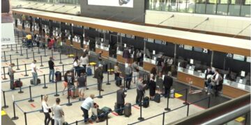 Me pasaportë diplomatike të rreme drejt Gjermanisë – ndalohet një grua në Prishtinë