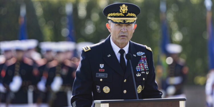 Hegseth kërkon dorëheqjen e gjeneralit George, lëvizje e re në ushtrinë amerikane