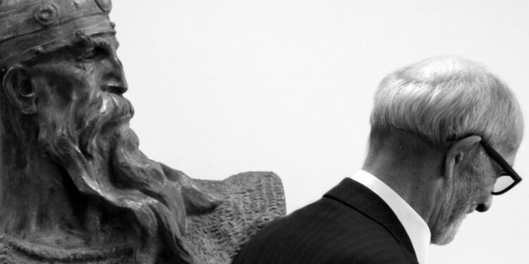 Kosova shpall 24 prillin Ditë zie shtetërore në nderim të Rexhep Qosjes