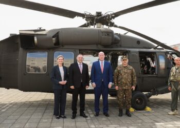 Ambasadori amerikan në NATO viziton Shqipërinë: Kuçova drejt rolit strategjik në rajon