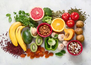 Mungesa e kaliumit, sinjalet që nuk duhen neglizhuar: nga lodhja te rreziku për zemrën