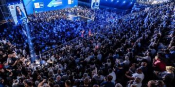 Dita e dytë e fushatës, partitë zbarkojnë në qytetet e Kosovës me tubime të shumta
