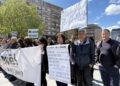 Punëtorët e sektorit privat protestojnë në 1 Maj, kërkojnë drejtësi dhe kushte më të mira pune.