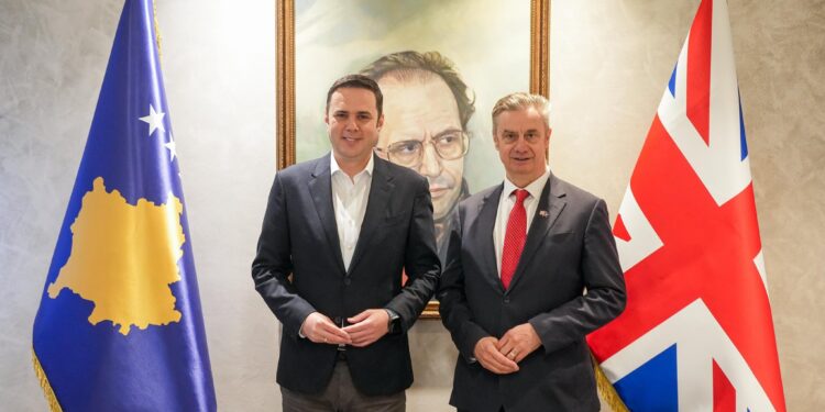 “Abdixhiku me ambasadorin britanik: Zgjedhjet e 7 qershorit në fokus”.