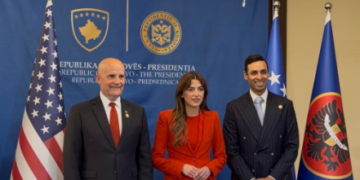 Kongresistë amerikanë në Prishtinë, takojnë Haxhiun: Fokus te të drejtat e pakicave dhe situata në rajon