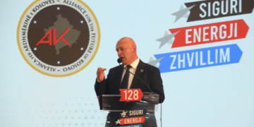 Ardian Gjini zgjidhet kryetar i ri i AAK-së, partia hyn në një fazë të re politike