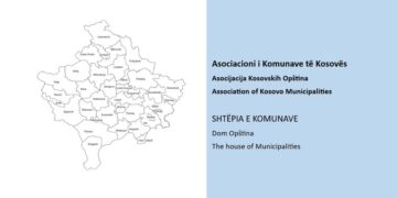 AKK çon në Kushtetuese rregulloren e Qeverisë për shërbimin civil, komunat kundër “centralizimit” të rekrutimeve