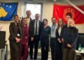 “Flamuri i UÇK-së në Hagë: avokatët e mbrojtjes me mesazh simbolik”.