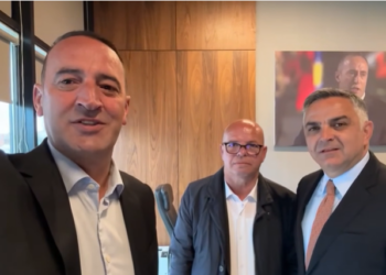 Daut Haradinaj fton mërgatën të regjistrohet për votim deri më 17 maj
