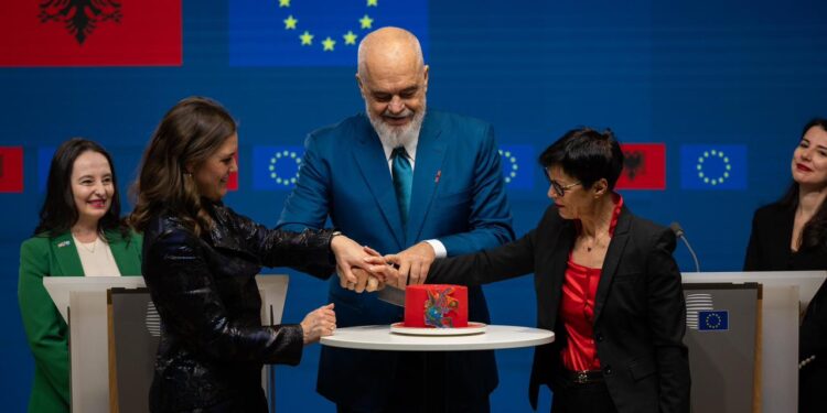 Rama uron Ditën e Europës: Shqipëria më afër se kurrë BE-së