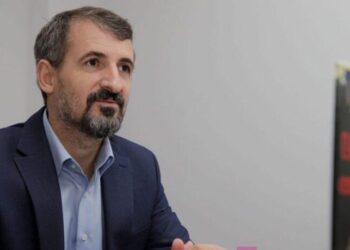 Miftaraj: Pasuria e zyrtarëve të Lëvizja Vetëvendosje po i tundon edhe disa hoxhallarë.