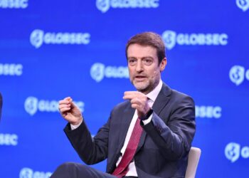 Shqipëria dënon sulmin rus në Kiev, Hoxha: U godit kompleksi ku banon ambasadori shqiptar