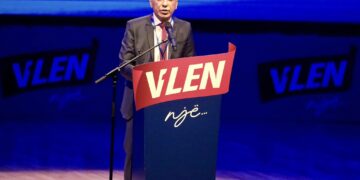 Pak orë para protestës së studentëve në Shkup, reagon Izet Mexhiti: Provimi i jurisprudencës edhe në gjuhën shqipe