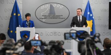 Kurti kërkon statusin e vendit kandidat në BE: Kosova s’po kërkon privilegje, por meritë