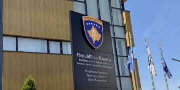 Specialja ngre aktakuzë për kanosje ndaj një personi